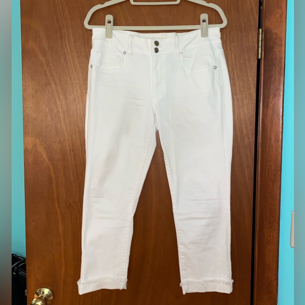 American Eagle White Jeans